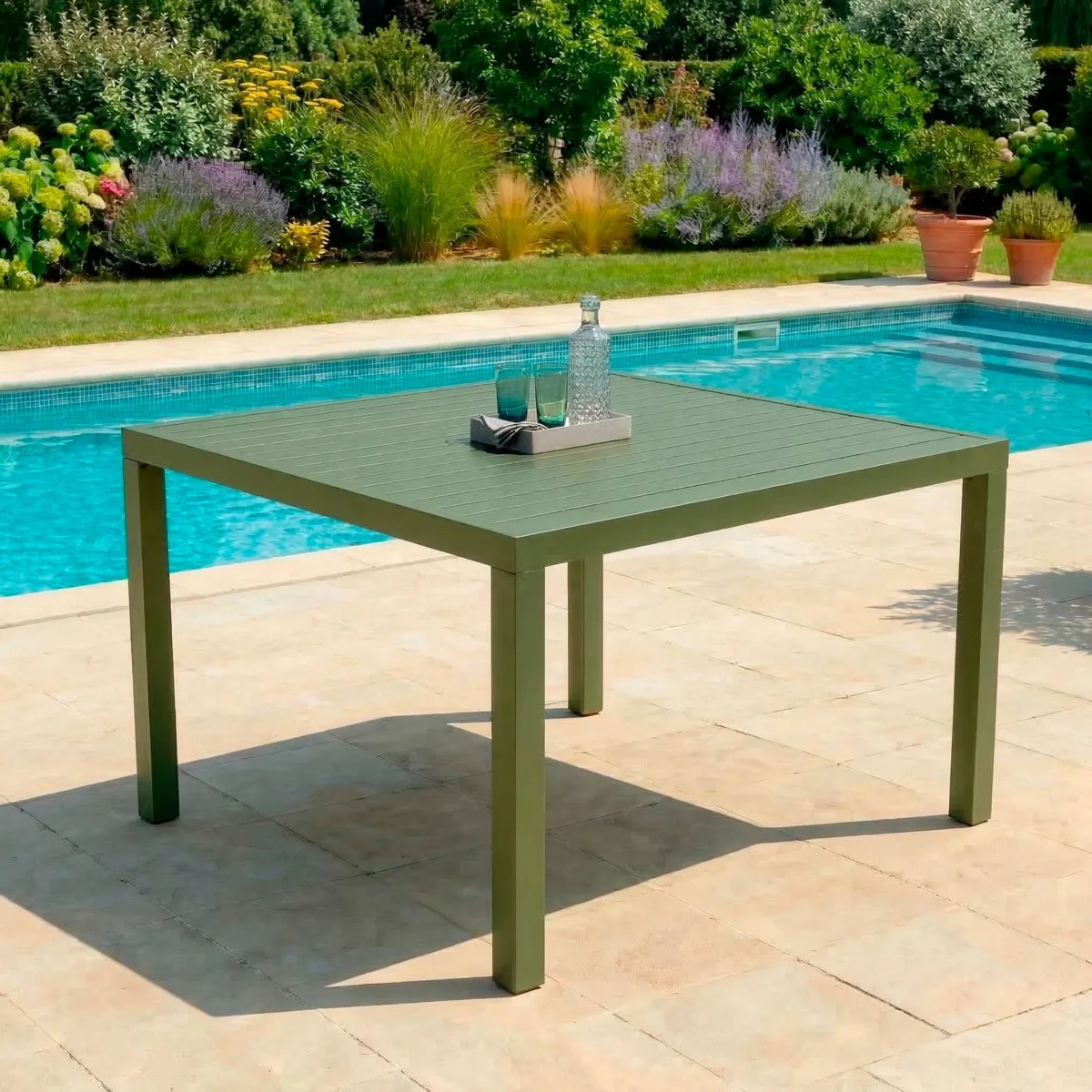 Tavolo da giardino quadrato in alluminio per 8 persone (136 x 136 cm) Murano Verde