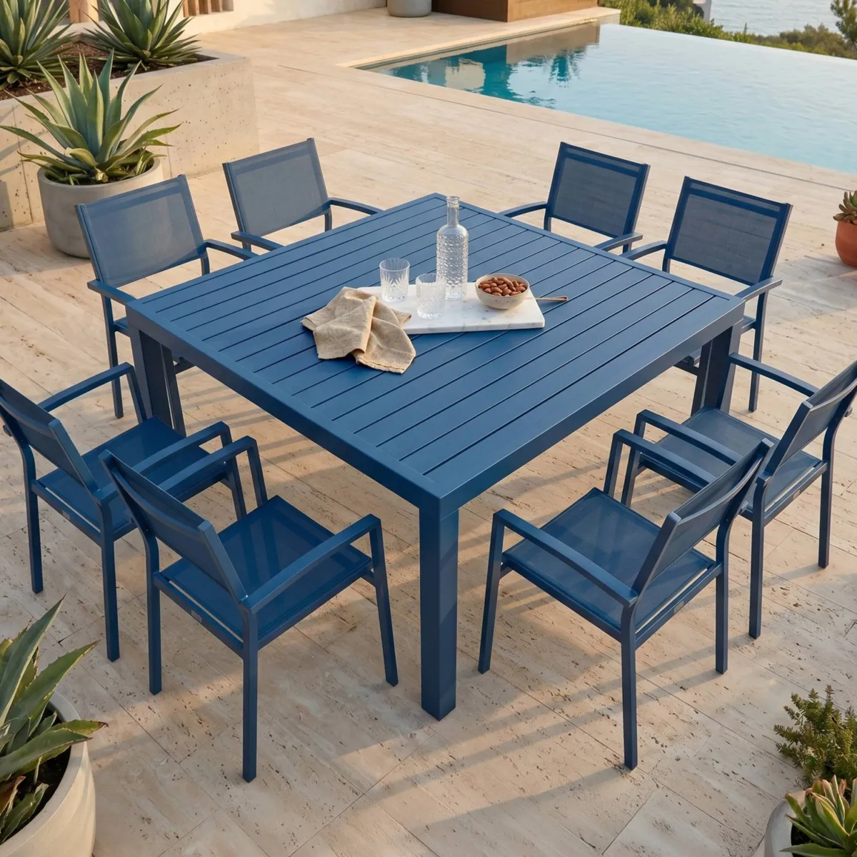 Tavolo da giardino quadrato in alluminio per 8 persone (136 x 136 cm) Murano Blu