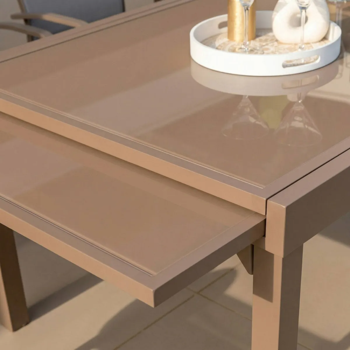 Table de jardin extensible en verre 12 places (200/320 x 100 cm) Murano Bronze