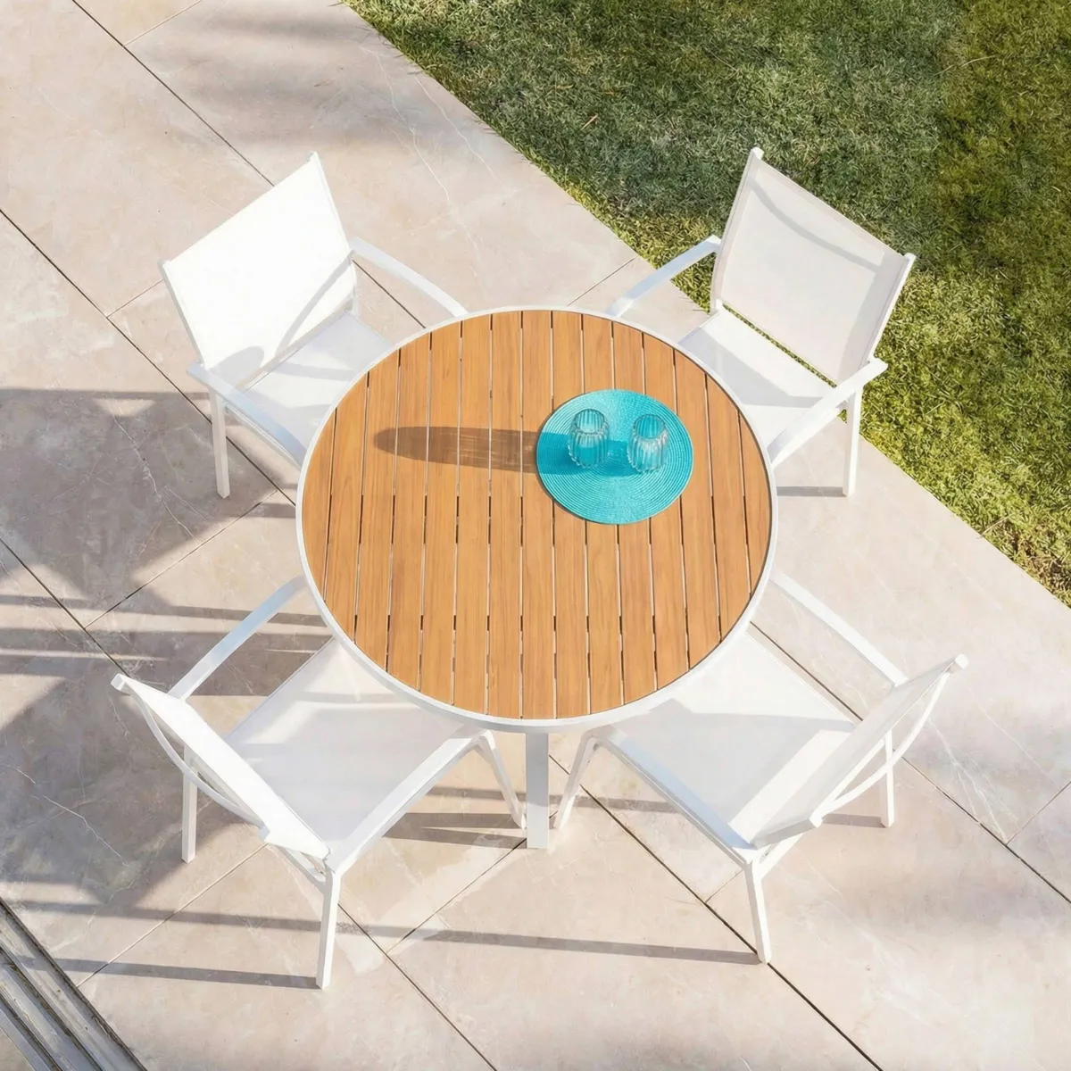 Table de jardin ronde en aluminium 5 places (D105 cm) Murano Blanc et effet bois