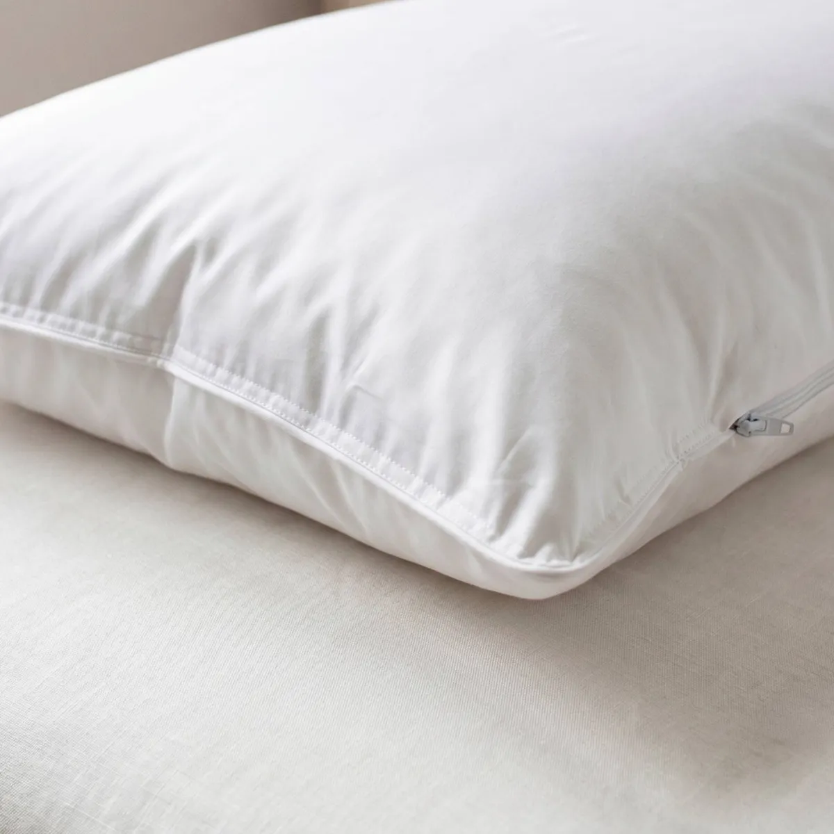 Vierkantig memory foam kussen (60 cm) Wit 2