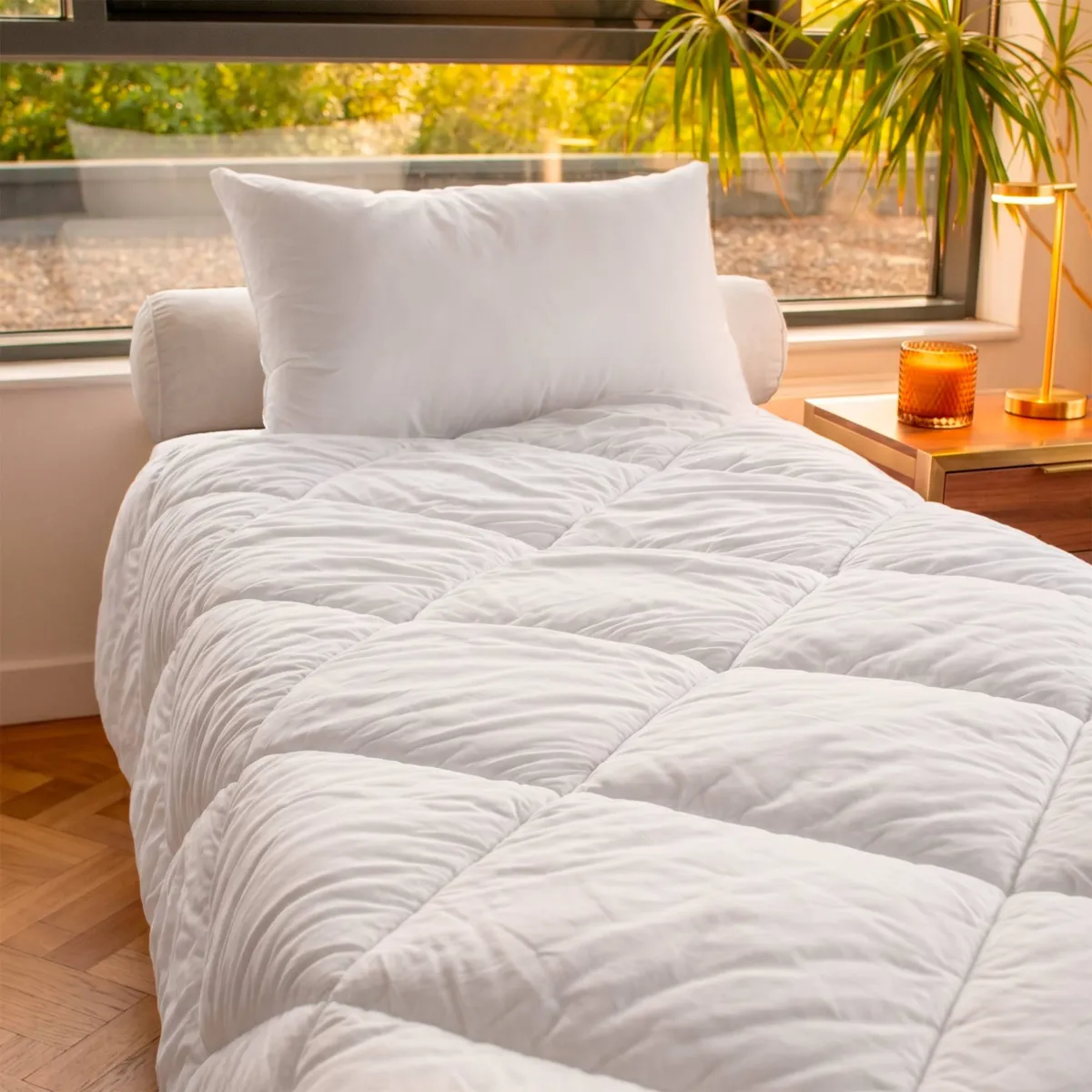 Couette Chaude (140 cm) Microfibre Lavable à 95°C Blanche 3