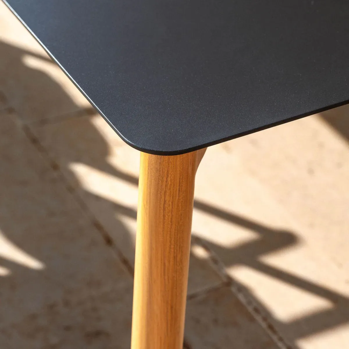 Table de jardin haute en aluminium 8 places (200 x H105 cm) Monte Carlo Gris anthracite