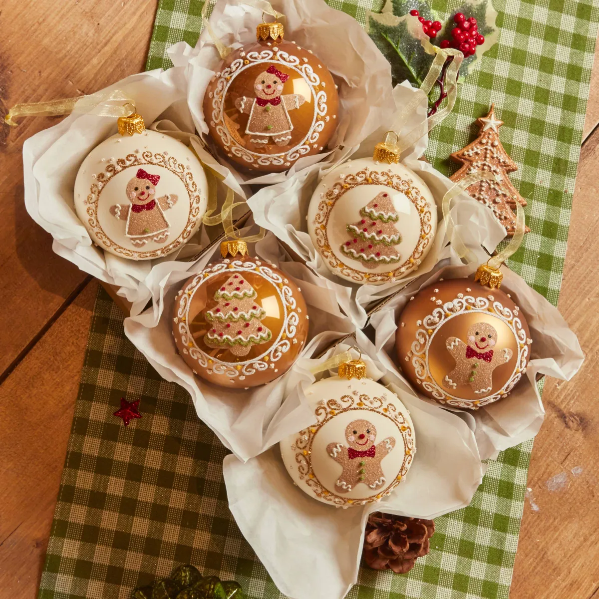 Set di 6 palline di natale in vetro (D80 mm) Pan di zenzero Bianco lana e caramello