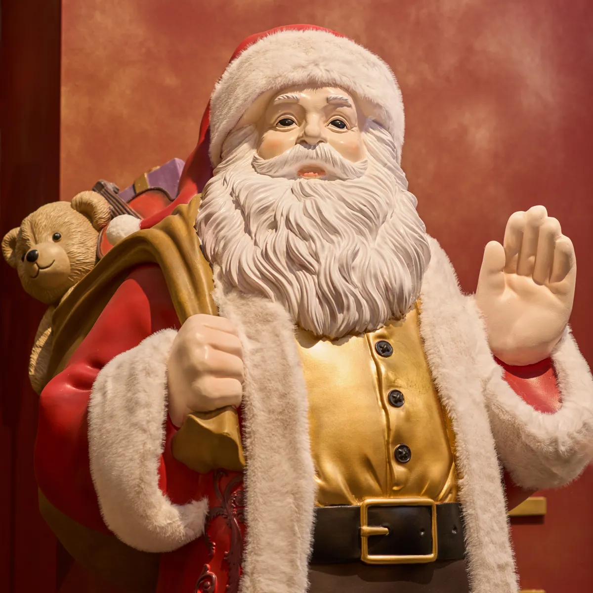 Père Noël traditionnel Géant (H170 cm) Tournée de cadeaux