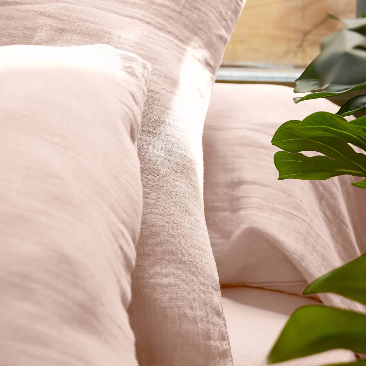 Drap housse gaze de coton (120 x 190 cm) Gaïa Rose poudré