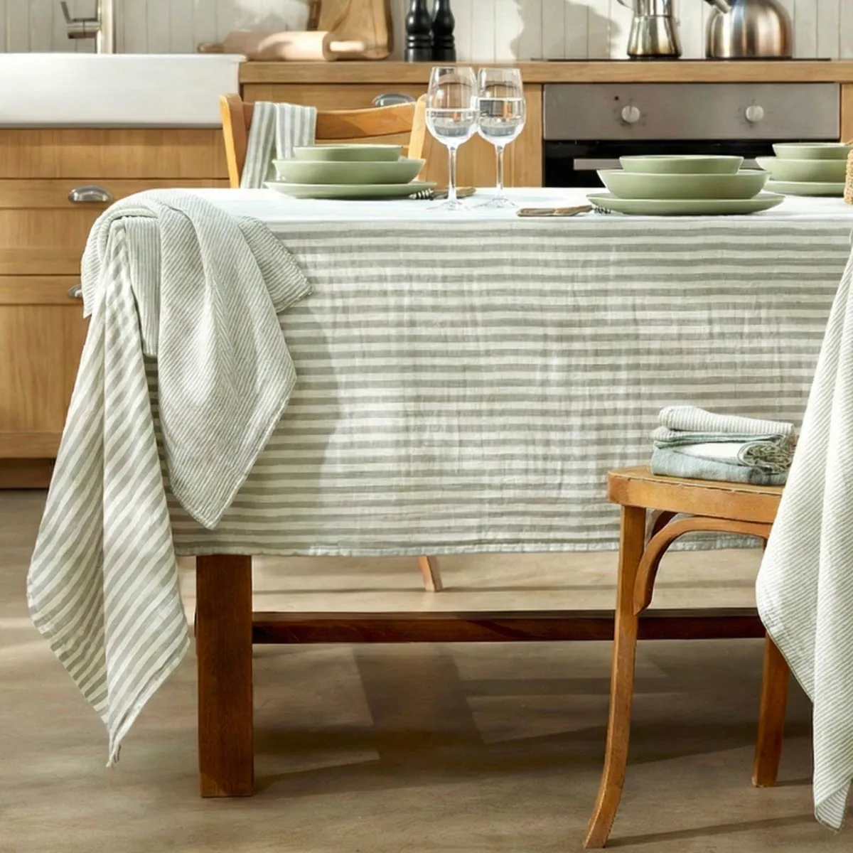 EM - Nappe carrée 180 x 180 cm Gaze de coton tissée teinte GAIA RAYURES Eucalyptus