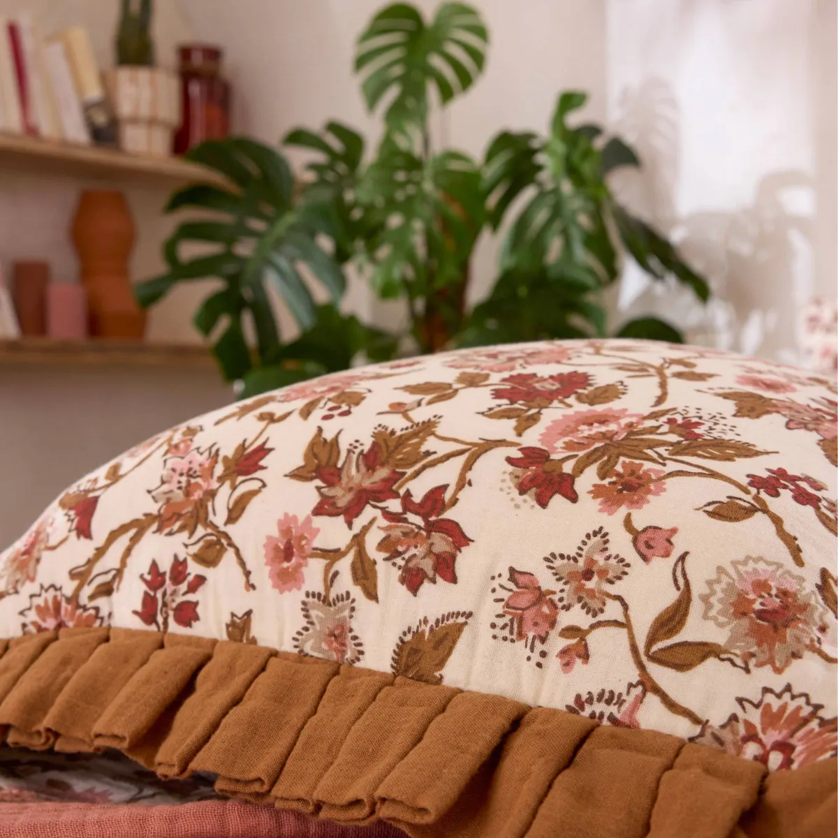 Cuscino quadrato garza di cotone (45 x 45 cm) Gaïa dahlia Camel