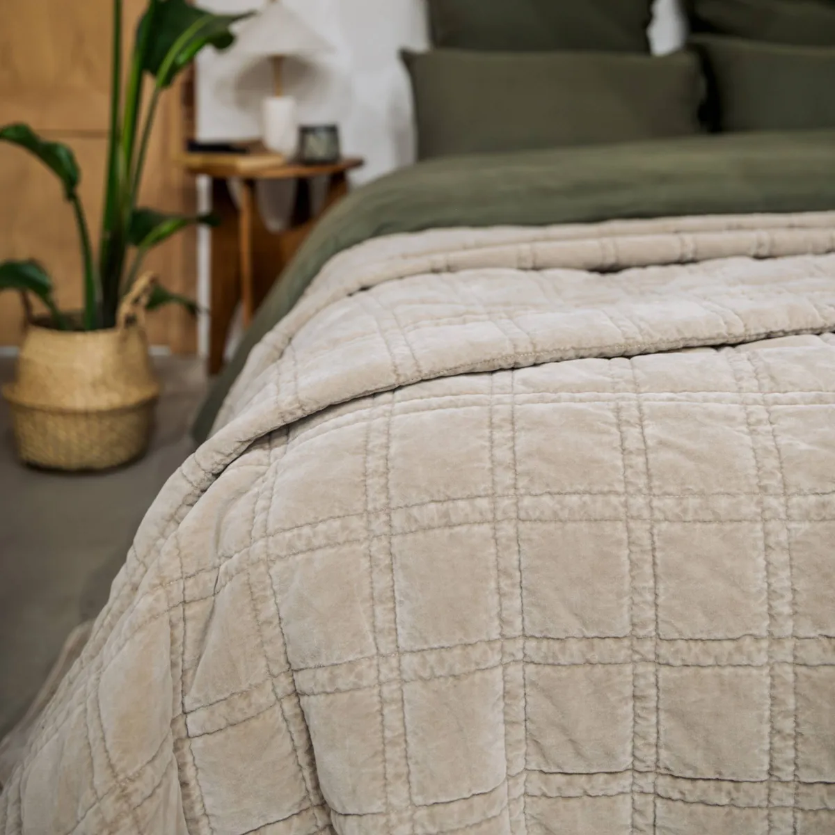 Copriletto in velluto a coste (240 x 220 cm) Livia Beige