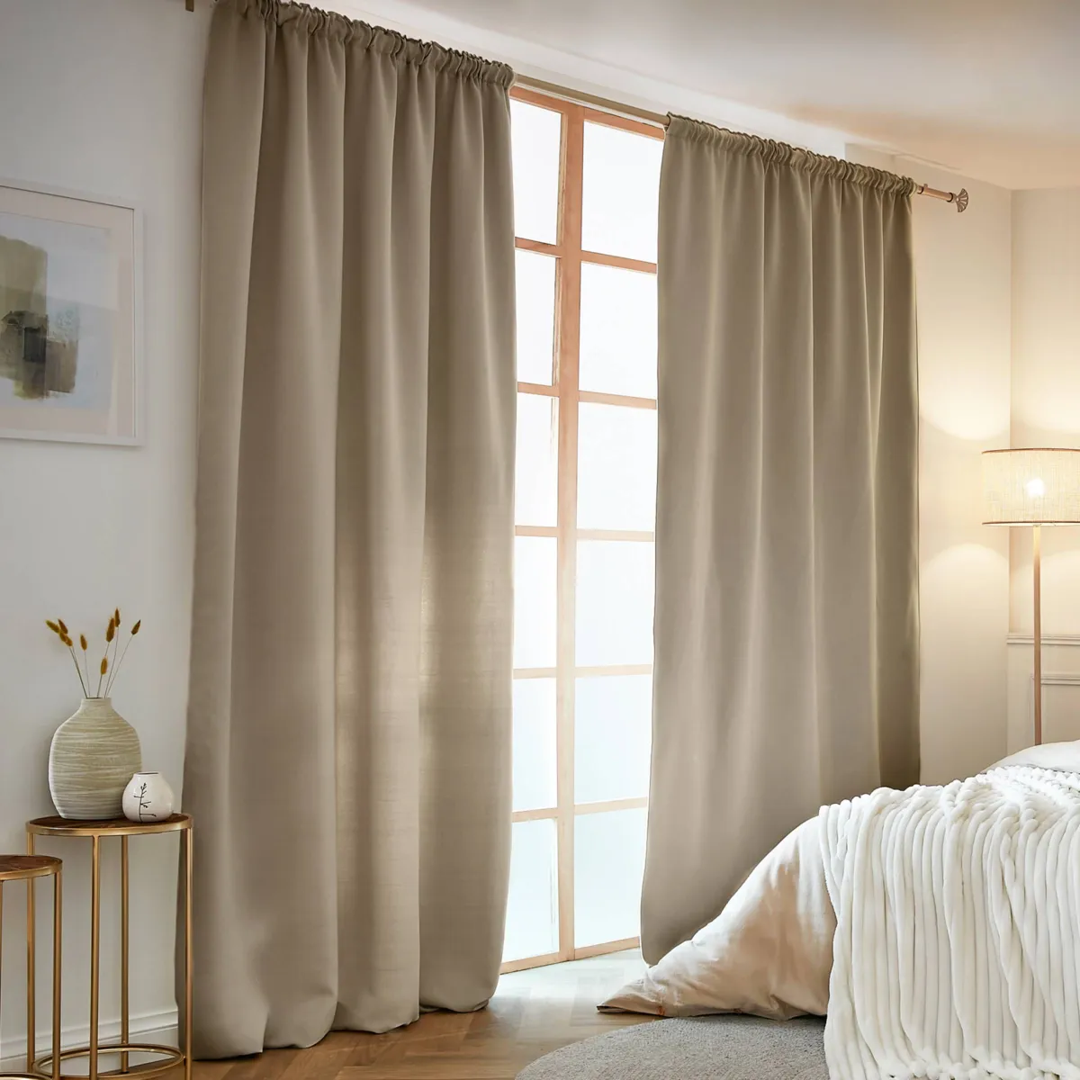 Tenda semi-oscurante termica con passanti nascosti (140 x 240 cm) Nocta Ecru