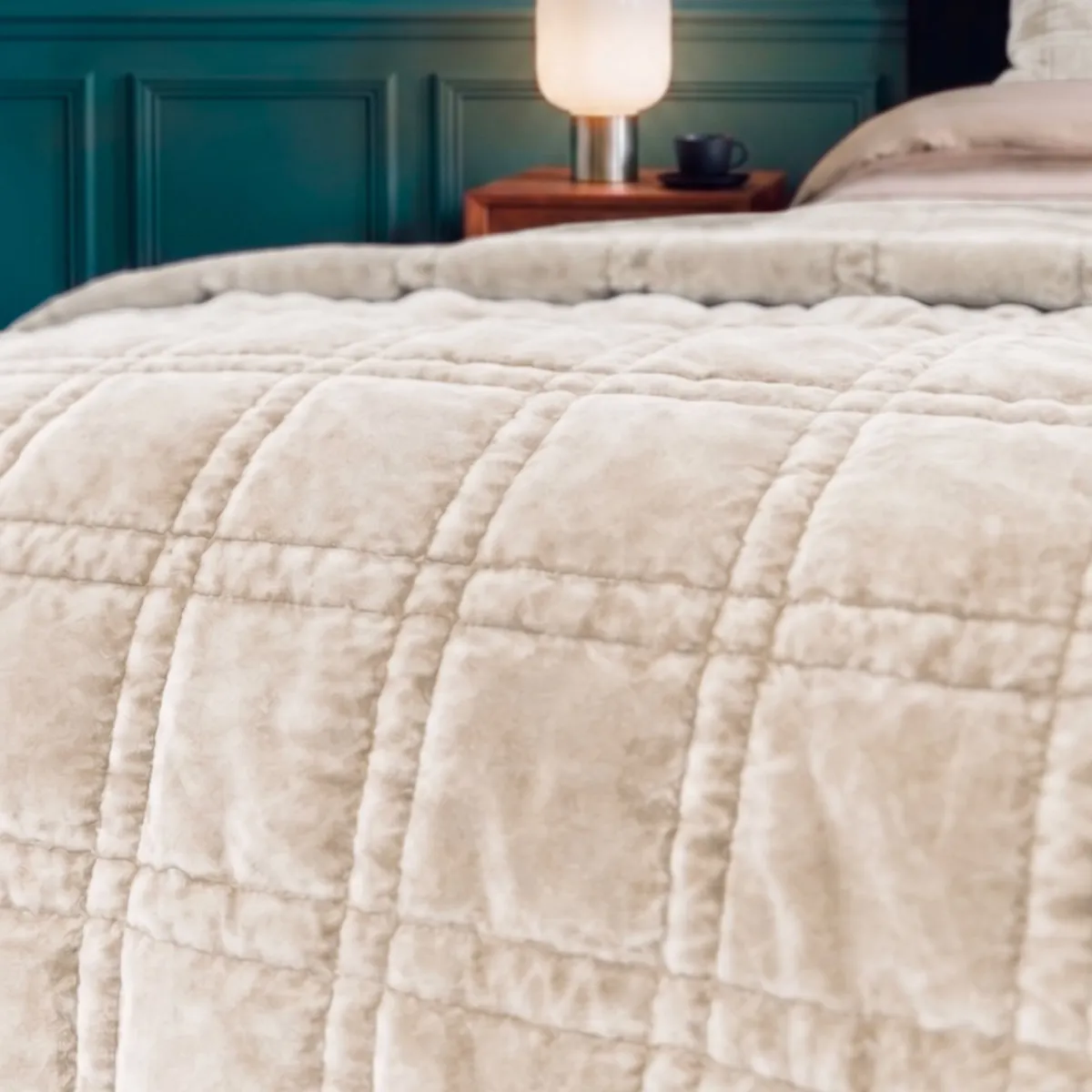 Copriletto in velluto a coste (260 x 240 cm) Livia Beige
