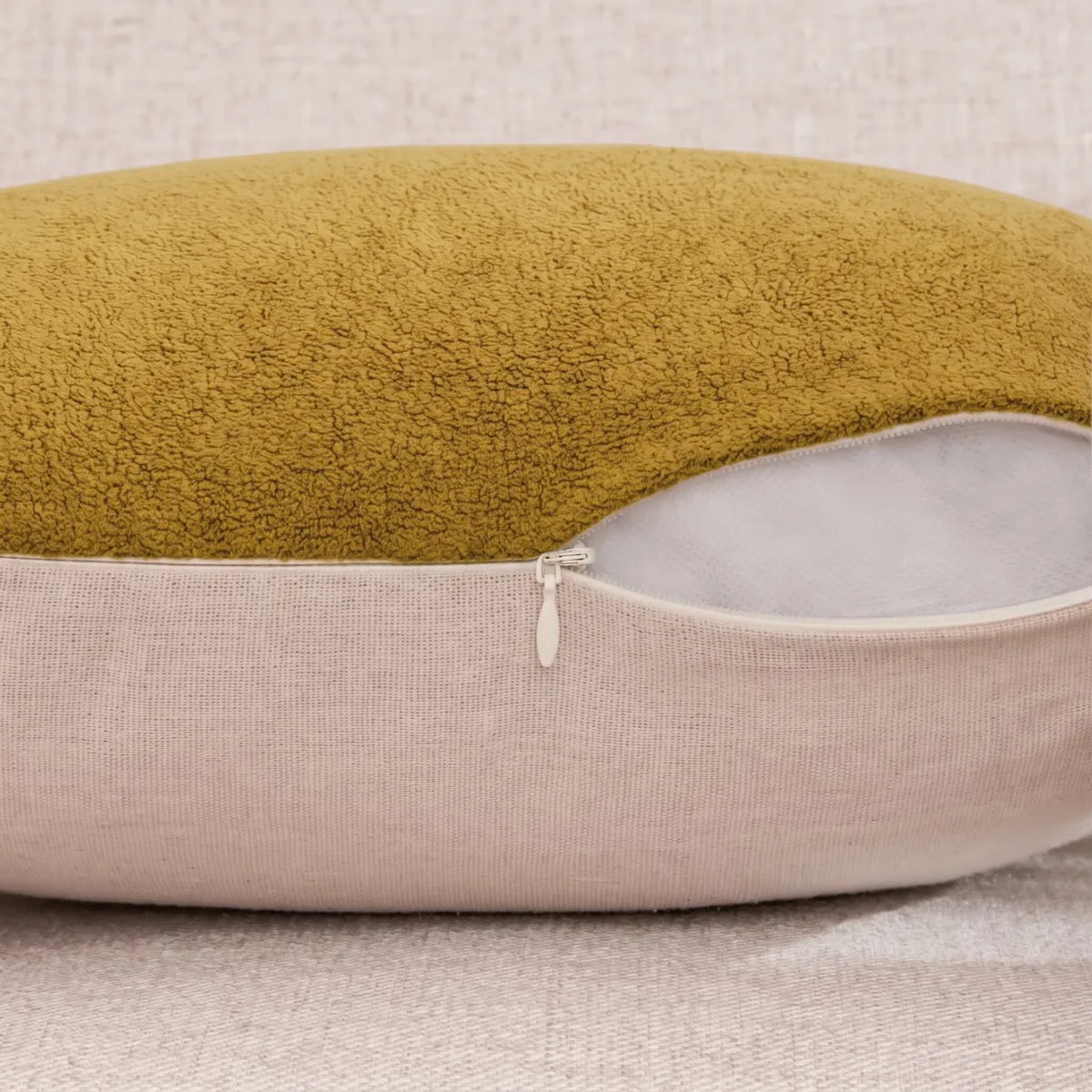 Cuscino rettangolare in bouclé (30 x 50 cm) Ava Giallo ocra
