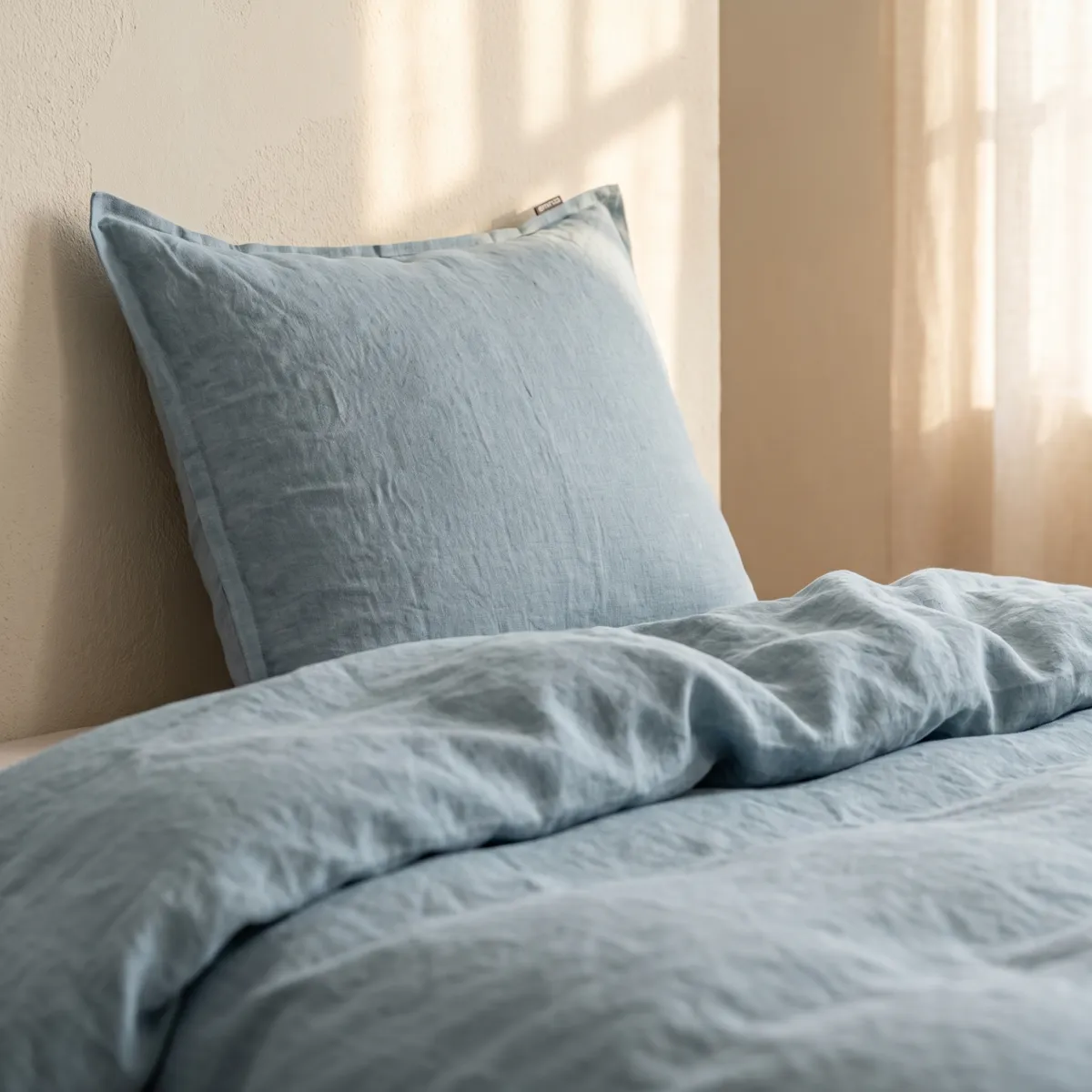 Funda de almohada cuadrada de lino lavado (60 x 60 cm) Louise Azul Azur