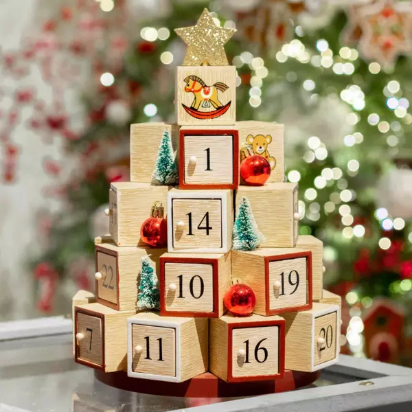 P�fyldningskalender 'Festligt tr�' i flerfarvet