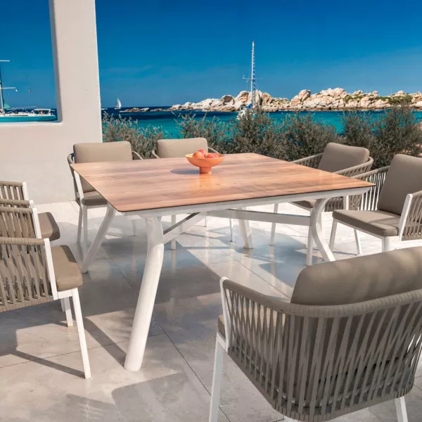 Table de jardin carr� en aluminium 8 places (136 x 136 cm) Amalfi Blanc et bois