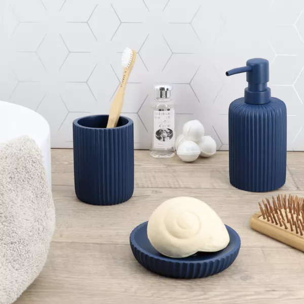 Set Bagno In Resina 5 Pezzi Stile Spiaggia: Erogatore Sapone, Portaspazzolino, 2 Bicchieri E Portasapone