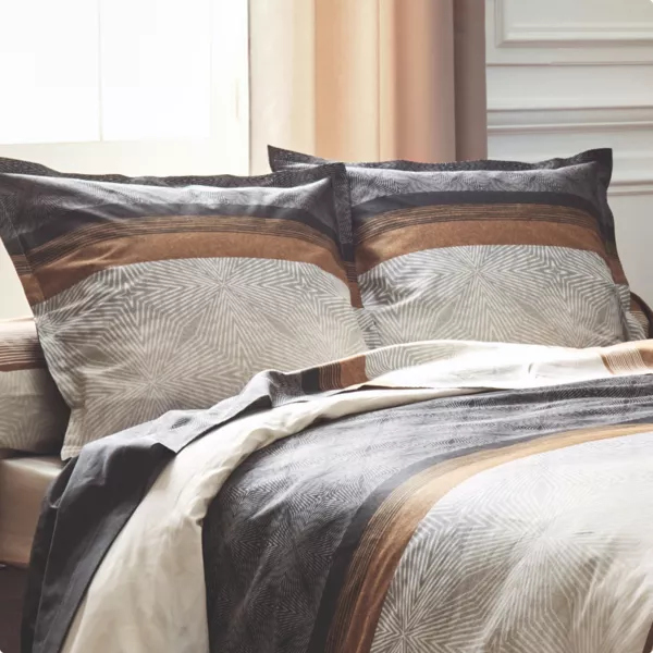 Quadratischer Kopfkissenbezug aus Baumwoll-Satin (65 x 65 cm) Tiago Schwarz