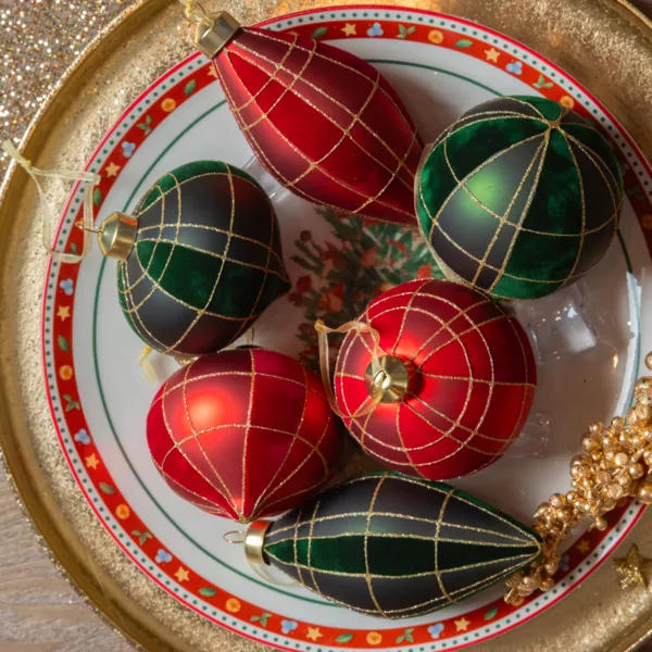 Set van 12 glazen kerstversieringen (D80 mm) in fluweel rood en groen