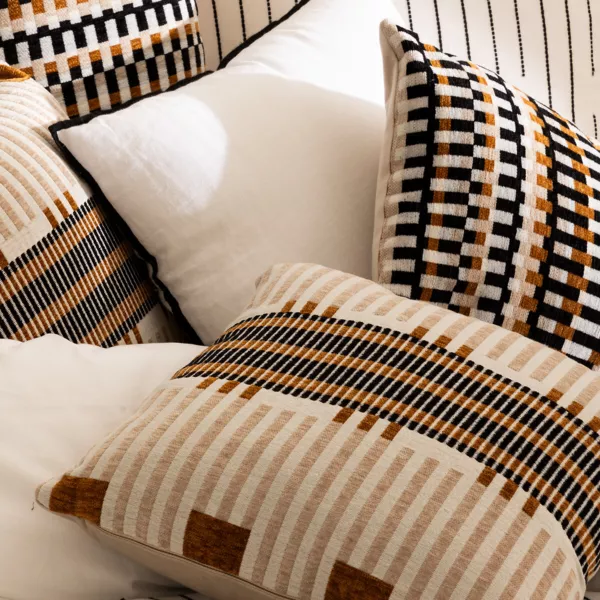 Coussin carr� brod� (40 x 40 cm) Jangwa Beige