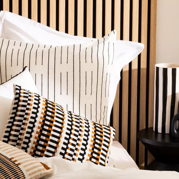 Coussin rectangulaire brod� (30 x 50 cm) Jangwa Beige