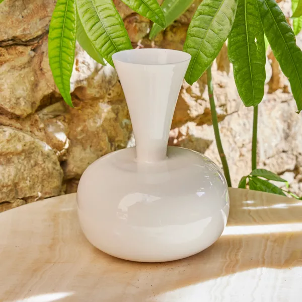 Vaso in metallo smaltato fatto a mano (H23 cm) Cl�a Bianco brillante