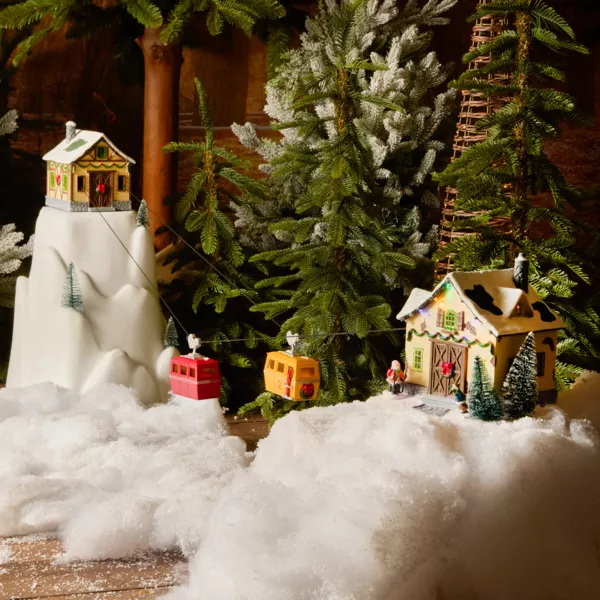 Verlicht en muzikaal kerstdorp Skilift