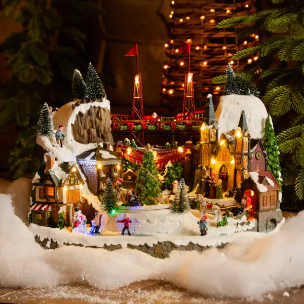 Village de No�l lumineux et musical Ville festive et Chemin de fer