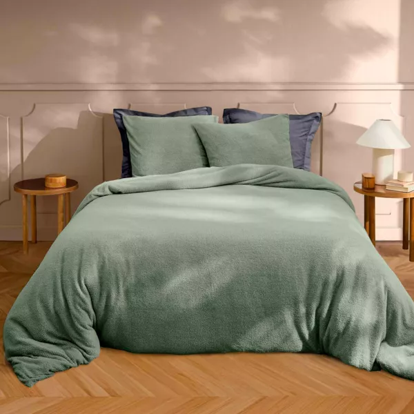 Housse de couette et deux taies d'oreiller bouclette (240 x 220 cm) Helena Vert c�dre