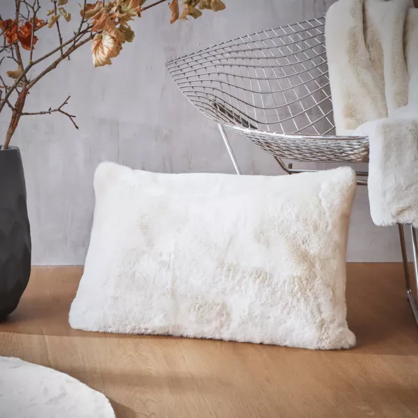 Cuscino rettangolare in finta pelliccia (40 x 60 cm) Finn Bianco