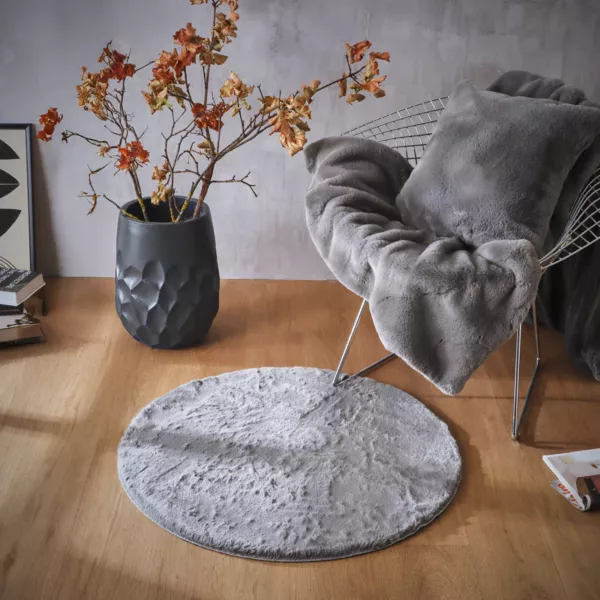 Rundt falsk pels t�ppe (80 cm) Finn Antracitgr�