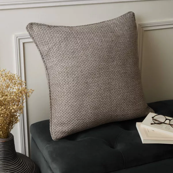 Coussin carr� effet chin� (50 x 50 cm) James Gris galet