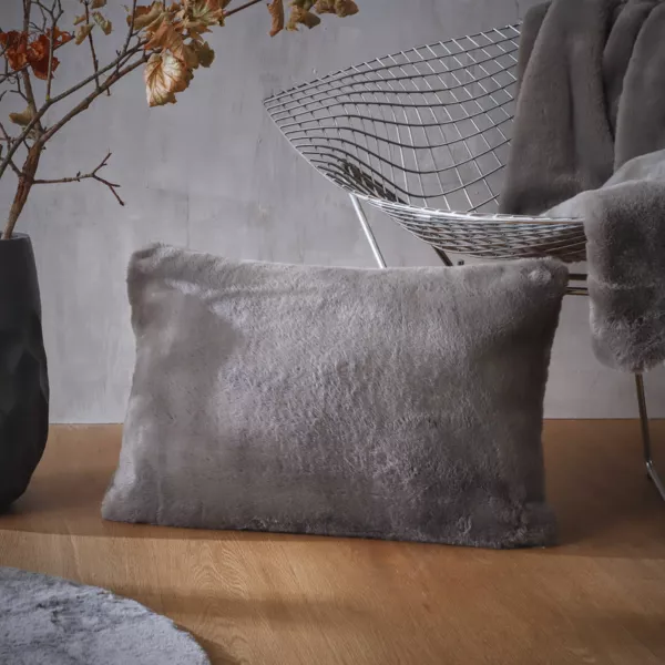 Cuscino rettangolare in finta pelliccia (40 x 60 cm) Finn Grigio Antracite