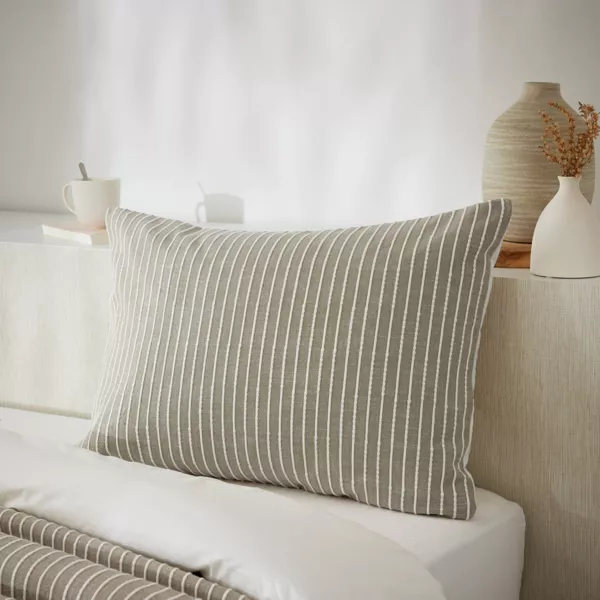 Federa rettangolare reversibile in cotone testurizzato e percale (50 x 80 cm) Alice Ecru