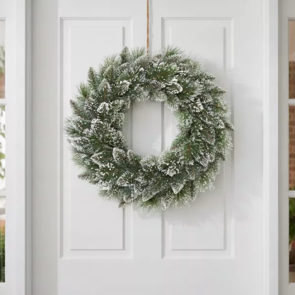 Julekrans af gran (D50 cm) Finley Sneet Gr�n