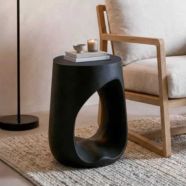 Tavolino rotondo in magnesio ossidato (H50,8 cm) Baylim Nero