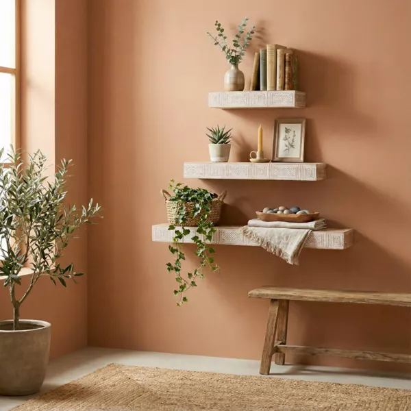 S�t med 3 brune tr�v�gshylder (L57 cm) Ford