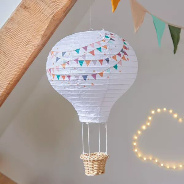 Papirballonlampe i varmluftballonform (D30 cm) med Flerefarvede Vimpler