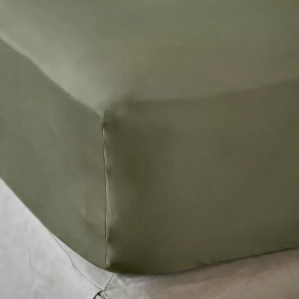 Drap housse satin de bambou (180 x 200 cm) Sienna Vert romarin