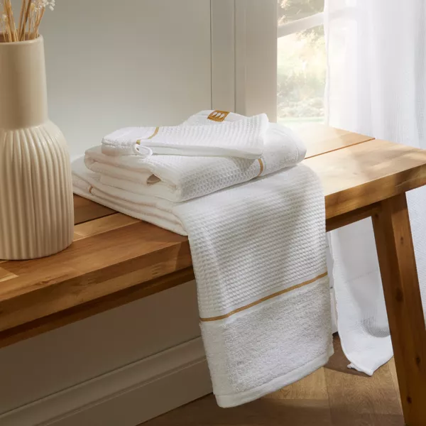 Lot de serviettes de bain 50x90 cm + 70x130 cm + 1 gant de toilette Japandi Blanc et or
