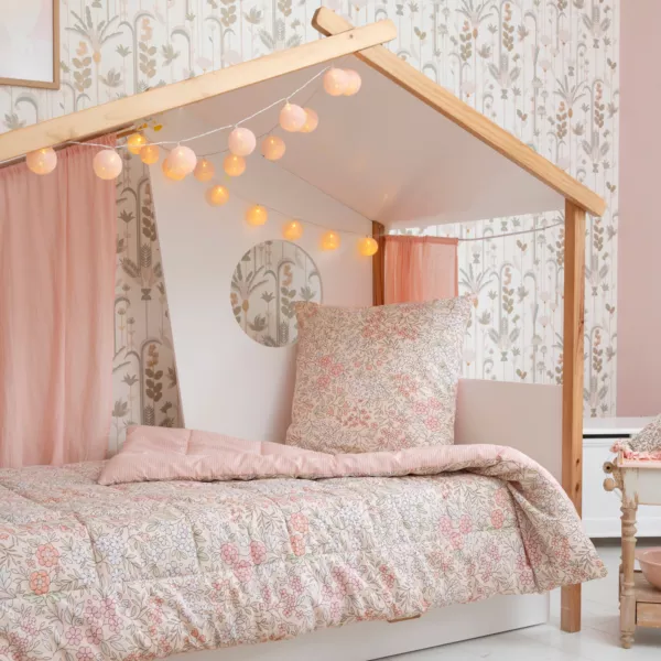 B�rnedyne med tryk og et bomuldstilf�lde (140 x 200 cm) Pimprenelle Rose