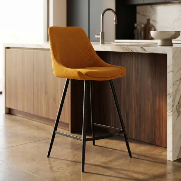 Conjunto de 2 taburetes de isla central con respaldo de terciopelo acanalado (Asiento 67cm) Juno Amarillo curry