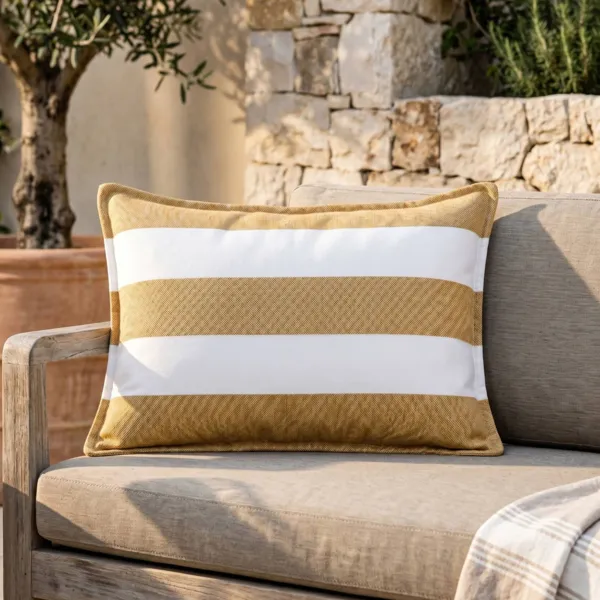 Housse de coussin extérieur rectangulaire déperlante (40 x 60 cm) Noa Jaune ocre
