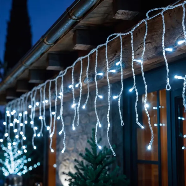 Stalactite lumineuse � piles 14 m 384 LED c�ble blanc Durawise Blanc froid