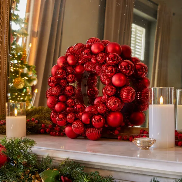 Weihnachtskranz (D38 cm) Fröhliche Kugeln Rot