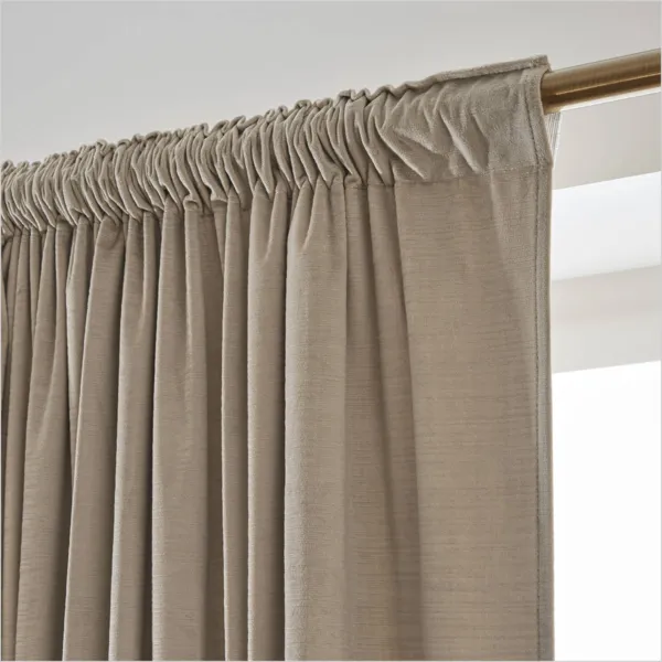 Tenda in velluto goffrato con passanti nascosti (180 x 260 cm) Maela Tortora