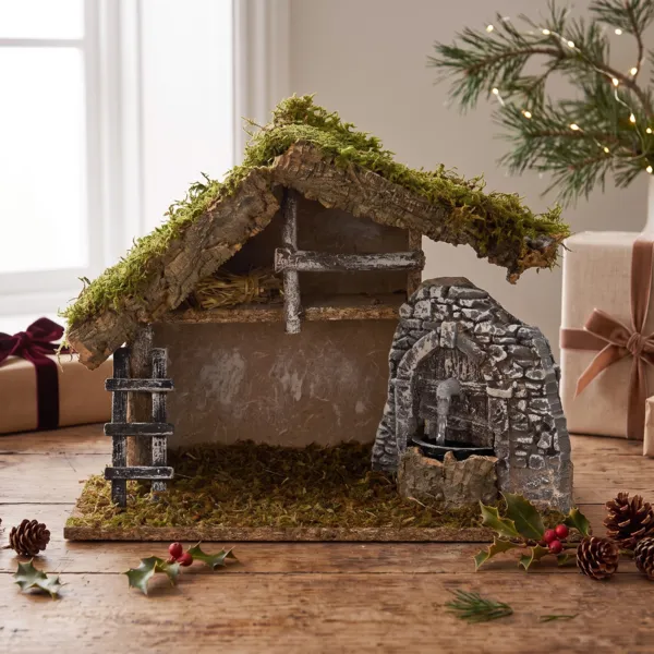 Presepe di Natale vuoto con fontana (H24 cm) Santa Albana